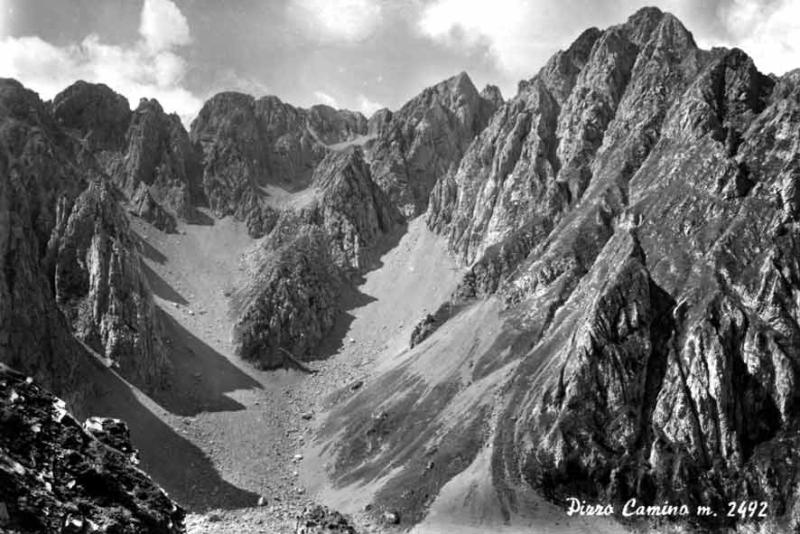 Gruppo Pizzo Camino (2492 s.l.m.) a nord di Borno (foto storica)